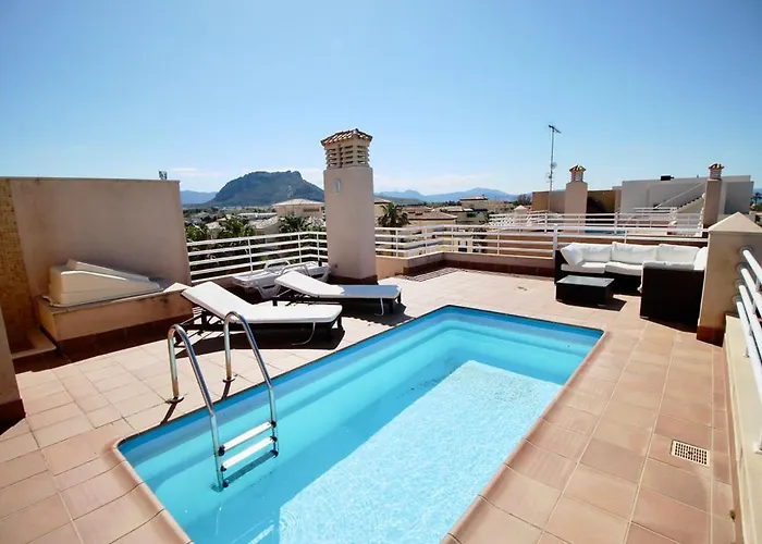 Ático espectacular con piscina privada en primera línea de playa Apartamento Dénia