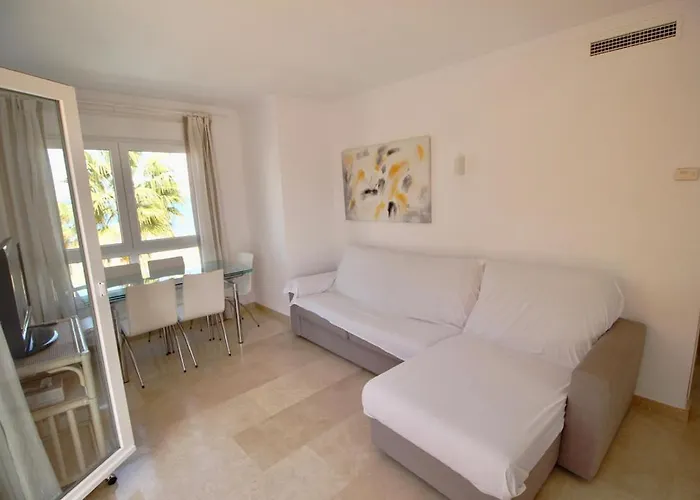 Ático espectacular con piscina privada en primera línea de playa *