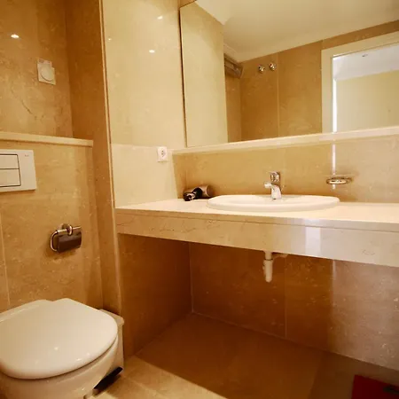 Apartamento ático Espectacular Con Piscina Privada En Primera Línea De Playa